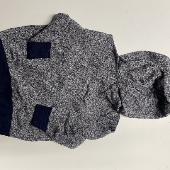 Baby gap hoodie sweater - Picture 3 of 3